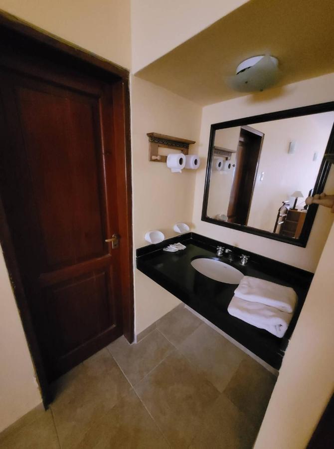 Hotel Portico Norte Tartagal Eksteriør bilde